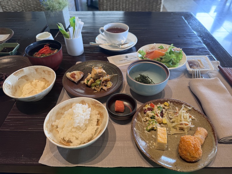 リッツ・カールトン沖縄朝食画像