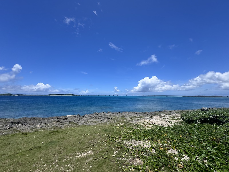青い海と空の画像